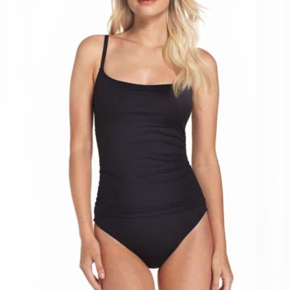 LA BLANCA Island Goddess Black One Piece Swimsuit!